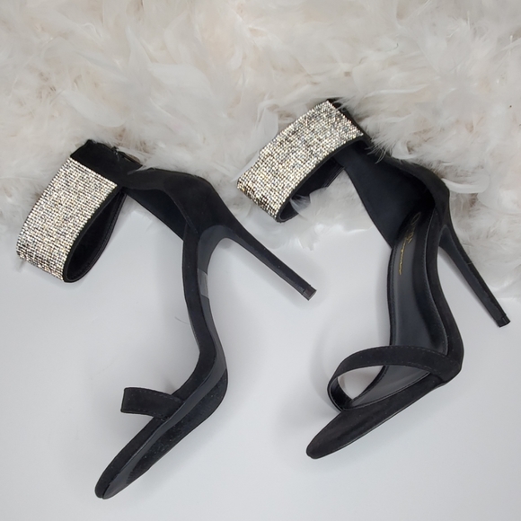 Olivia Jaymes Shoes - (G)Olivia Jaymes shoes size 8 1/2 never used